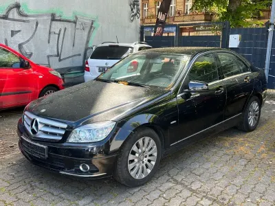Gebraucht Mercedes C180 Elegance 156 PS (114 kW) 2009 Schwarz Limousine