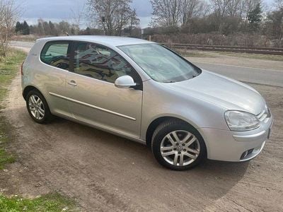 Usata VW Golf V 140 CV (102 kW) 2007 Argento Berlina