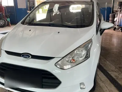 Gebraucht Ford B-MAX 100 PS (73 kW) 2013 Weiß Van / Kleinbus