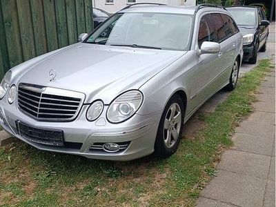 Mercedes E220