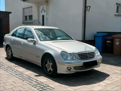 Gebraucht Mercedes C180 Avantgarde 143 PS (105 kW) 2006 Silber Limousine