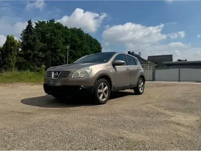Gebraucht Nissan Qashqai 141 PS (103 kW) 2009 Gold SUV