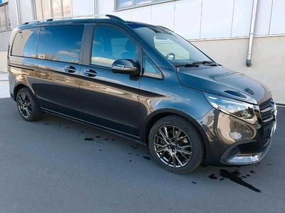 Gebraucht Mercedes V220 Style 165 PS (121 kW) 2024 Grau Van / Kleinbus