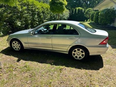 Mercedes C180