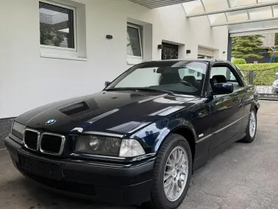 Gebraucht BMW 320 Cabriolet Basis 150 PS (110 kW) 1998 Blau Cabrio
