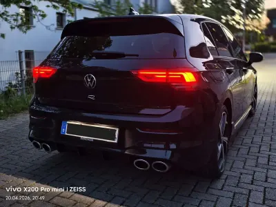 Brugt VW Golf VIII R 320 HK (235 kW) 2022 Sort Sedan