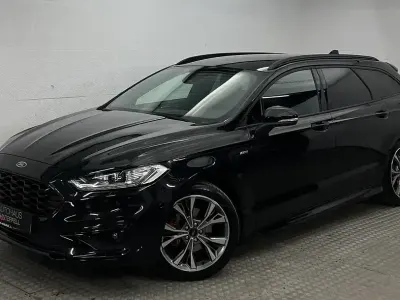 Gebraucht Ford Mondeo ST-Line 194 PS (142 kW) 2022 Obsidianschwarz (metallic) Kombi