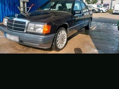 Gebraucht Mercedes 190 122 PS (89 kW) 1993 Schwarz Limousine