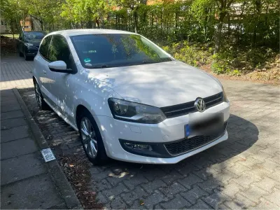 Gebraucht VW Polo 90 PS (66 kW) 2010 Weiß Kleinwagen