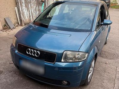 Second-hand Audi A2 Comfort 75 CP (55 kW) 2002 Albastru Hatchback