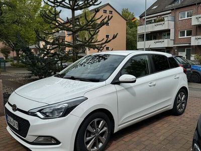 gebraucht Hyundai i20 GB TOP gepflegt mit Klima und Alufelgen