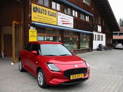 Gebraucht Suzuki Swift Comfort 83 PS (61 kW) 2024 Rotmetallicperleffekt Kleinwagen