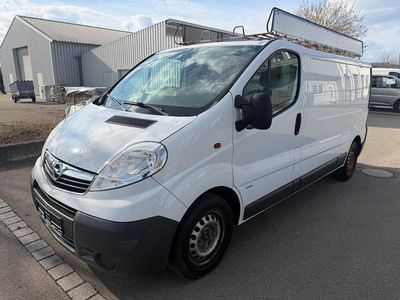 Second-hand Opel Vivaro 114 CP (83 kW) 2012 Alb Monovolum