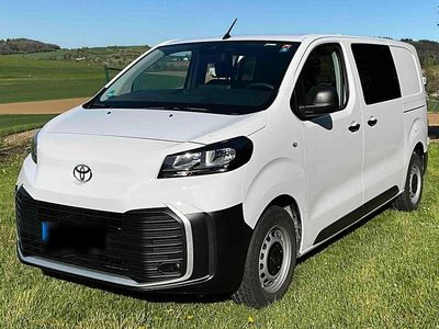 Usata Toyota Proace 144 CV (105 kW) 2025 Bianco Monovolume