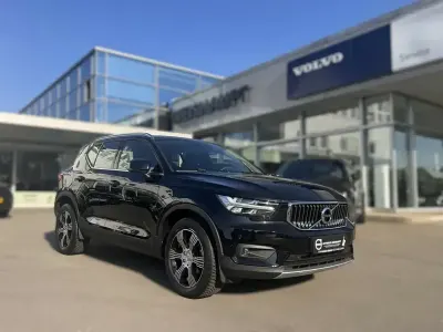 Gebraucht Volvo XC40 Inscription 163 PS (119 kW) 2021 Schwarz SUV