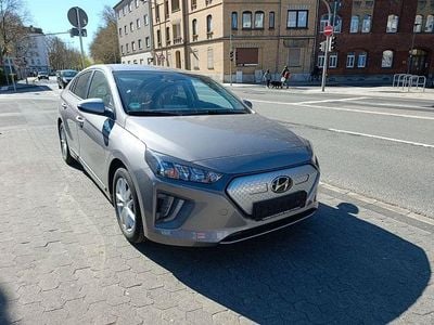 Usata Hyundai Ioniq Style 100 kW (136 CV) 2022 Grigio Utilitaria