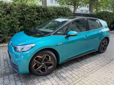 Gebraucht VW ID.3 Pure 110 kW (150 PS) 2021 Makena tuerkis Kleinwagen