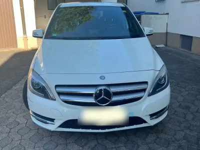 Gebraucht Mercedes 280 120 PS (88 kW) 2012 Weiß Limousine