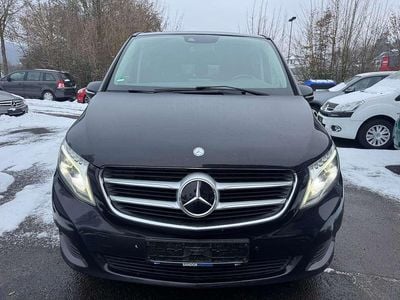 Gebraucht Mercedes V200 163 PS (119 kW) 2016 Obsidianschwarz metallic Van / Kleinbus