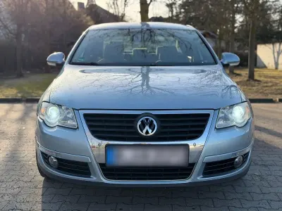 Second-hand VW Passat Comfortline 150 CP (110 kW) 2007 Albastru Berlinǎ
