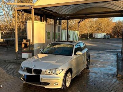 Usata BMW 116 122 CV (89 kW) 2006 Argento Utilitaria