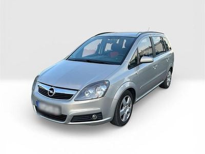 Grau Gebraucht 2007 Opel Zafira Van / Kleinbus | 3.250 € (Fairer Preis)