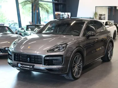 Gebraucht Porsche Cayenne Turbo 549 PS (403 kW) 2023 Quarzitgrau SUV