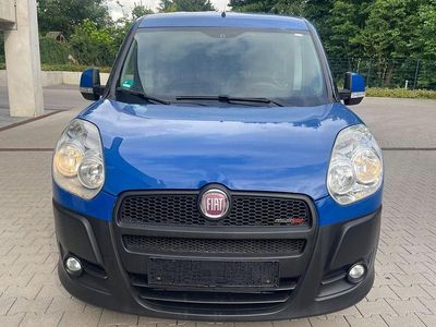 Gebraucht 2011 Fiat Doblò Van / Kleinbus | 6.399 € (Teuer)