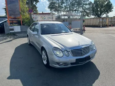 Gebraucht Mercedes E320 Avantgarde 224 PS (164 kW) 2007 Silber Limousine