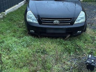 Gebraucht Kia Carnival 136 PS (100 kW) 2006 Schwarz Van / Kleinbus