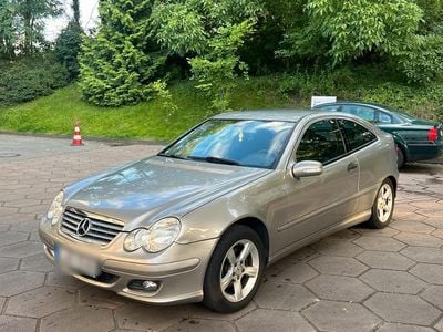 Mercedes C180