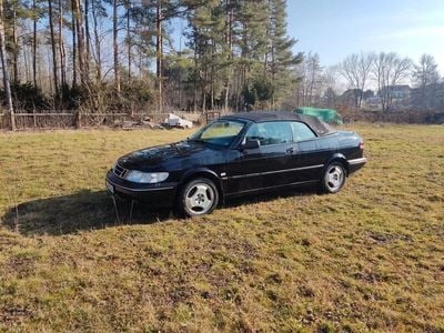 Second-hand Saab 900 Cabriolet 150 CP (110 kW) 1996 Negru Cabrio