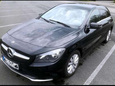 Gebraucht Mercedes CLA180 109 PS (80 kW) 2017 Schwarz Limousine