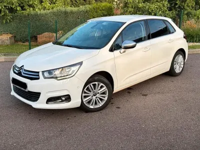 Gebraucht Citroën C4 120 PS (88 kW) 2016 Weiß Limousine