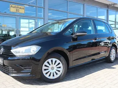 Gebraucht VW Golf Sportsvan Trendline 110 PS (80 kW) 2014 Schwarz Van / Kleinbus