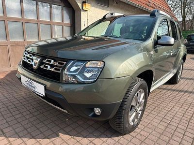 Gebraucht Dacia Duster Celebration 125 PS (91 kW) 2015 Grün SUV
