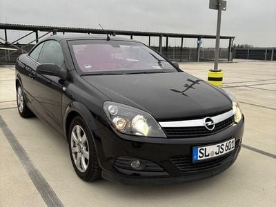 Gebraucht Opel Astra Cabriolet Edition 140 PS (102 kW) 2008 Schwarz Cabrio
