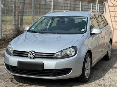 Gebraucht VW Golf VI 140 PS (102 kW) 2010 Silber Kleinwagen
