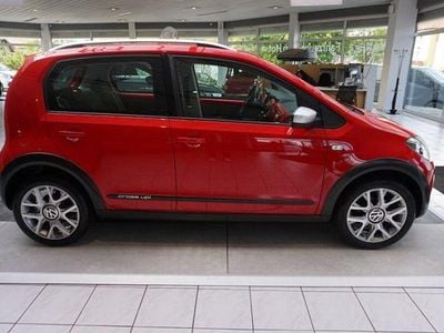 Occasion VW cross up! 75 PK (55 kW) 2016 Rood Hatchback