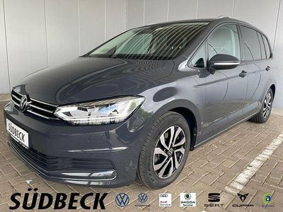 Używany VW Touran Active 150 KM (110 kW) 2022 Szary Minivan