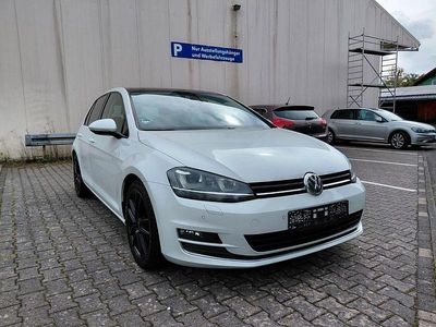 Gebraucht VW Golf VII Highline 125 PS (91 kW) 2016 Weiß Limousine