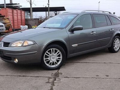 Gebraucht Renault Laguna II Privilege 135 PS (99 kW) 2005 Hologram grey Kombi
