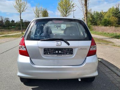 Second-hand Honda Jazz LS 77 CP (56 kW) 2006 Gri Hatchback