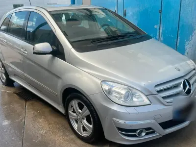 Gebraucht Mercedes B200 130 PS (95 kW) 2008 Grau Van / Kleinbus