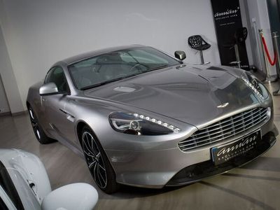 Grau Gebraucht 2015 Aston Martin DB9 Coupé | 238.000 €