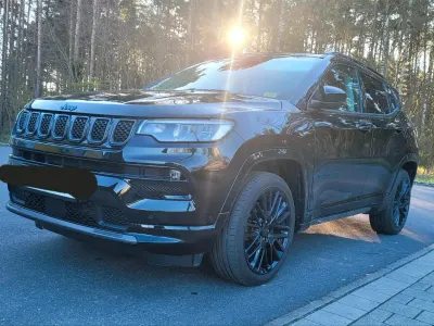 Gebraucht Jeep Compass 241 PS (177 kW) 2022 Schwarz SUV