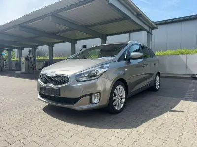 Używany Kia Carens