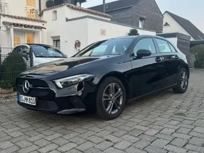 Gebraucht Mercedes A200 150 PS (110 kW) 2019 Schwarz Limousine