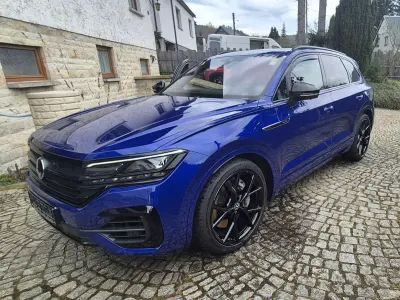 Gebraucht VW Touareg R 462 PS (339 kW) 2021 Lapiu blue SUV