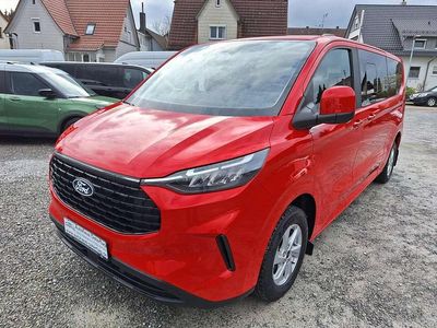 Gebraucht Ford Tourneo Trend 136 PS (100 kW) 2025 Racerot Kombi